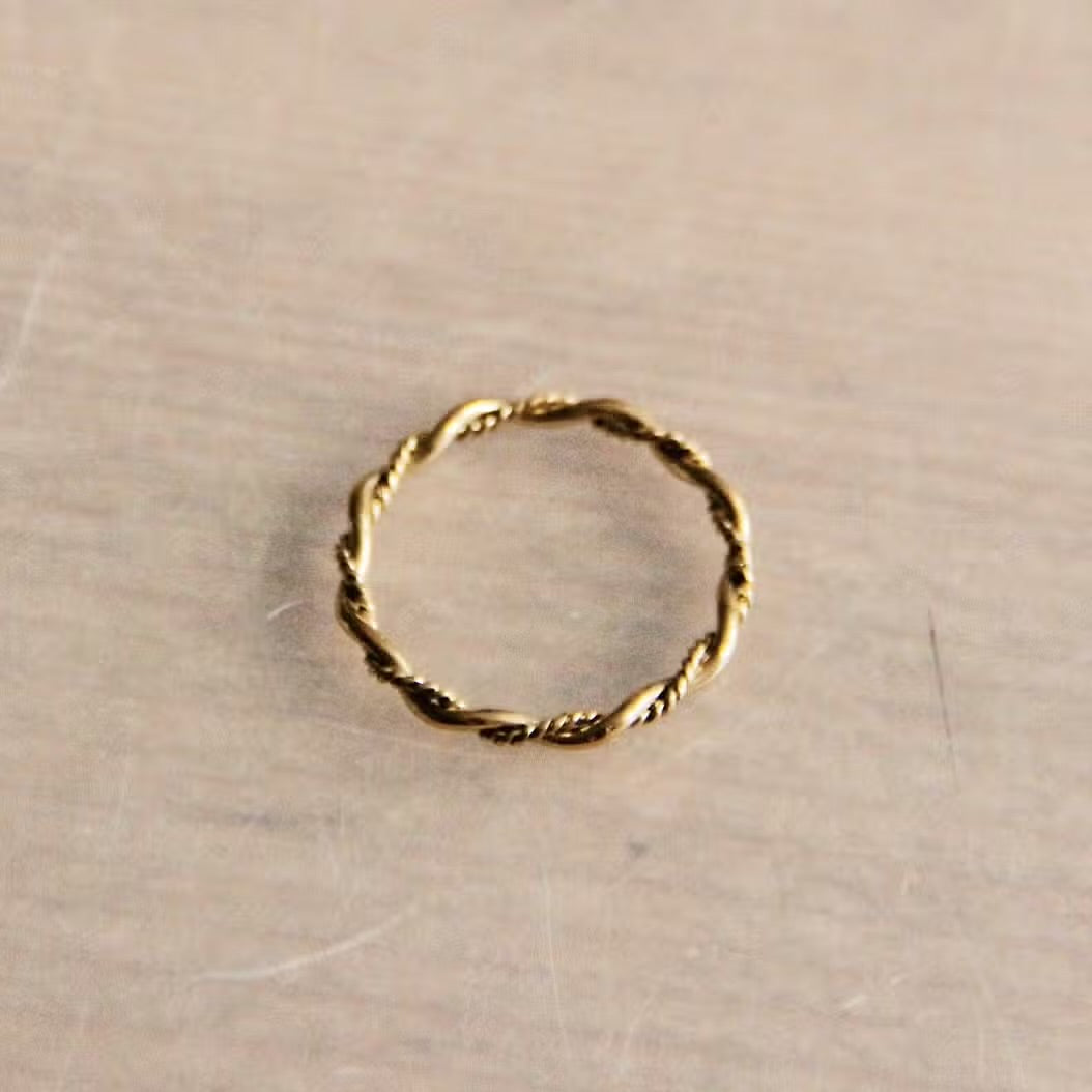 Twisted Dainty Ring